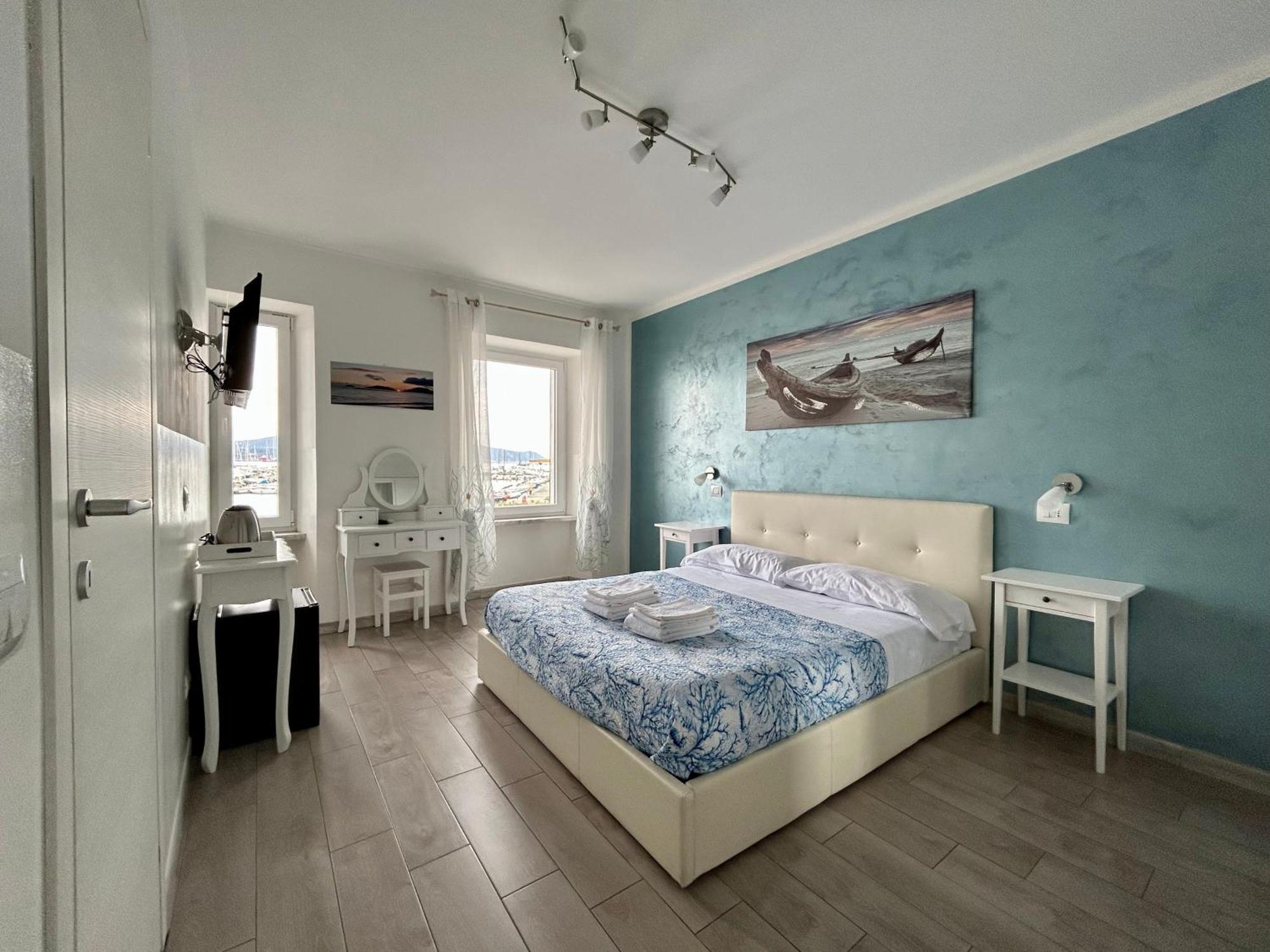 Fezzano / Portovenere Stilish Double Rooms With Sea View, Balcony Or Small Courtyard Extérieur photo