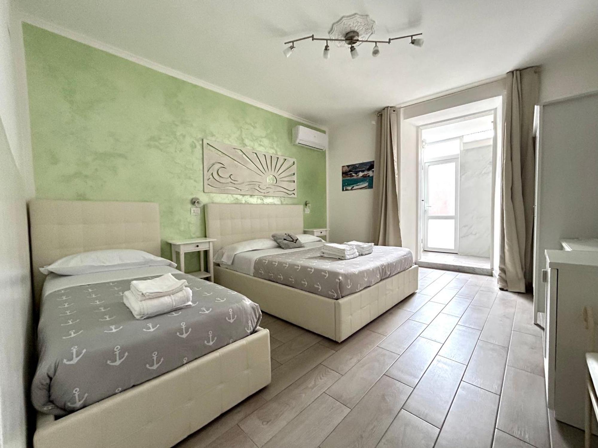 Fezzano / Portovenere Stilish Double Rooms With Sea View, Balcony Or Small Courtyard Extérieur photo